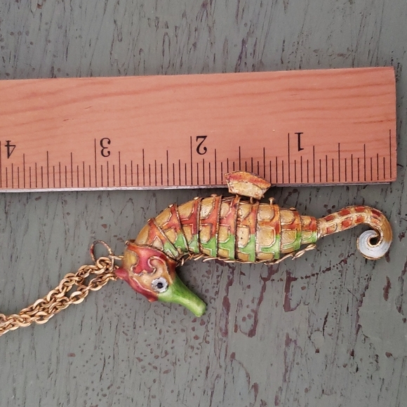 Vintage 70s Hinged Enameled Sea Horse Statement Necklace - Picture 3 of 6